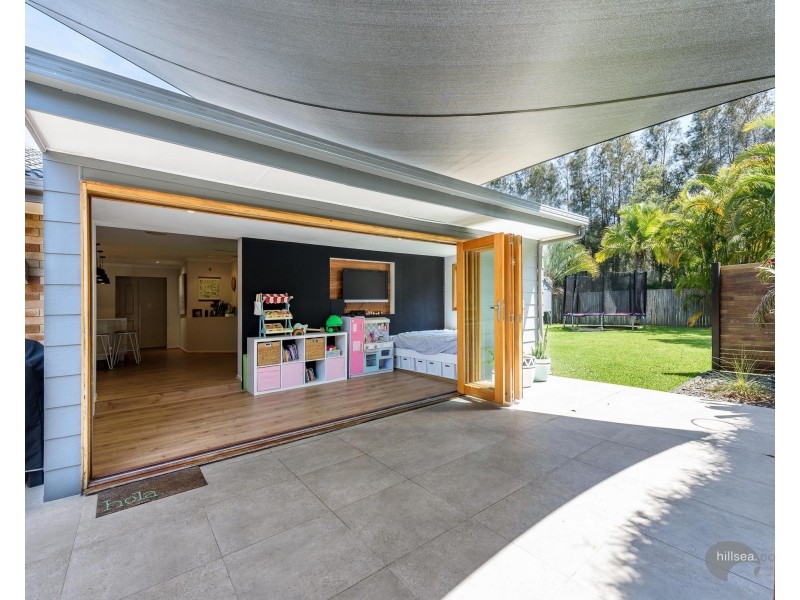 16 Rosswood Court, Helensvale QLD 4212