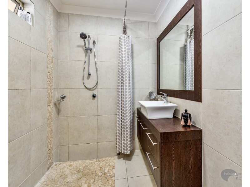 34 Karema Crescent, Runaway Bay QLD 4216