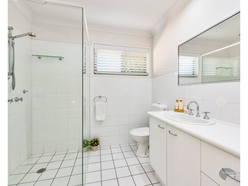 34 Karema Crescent, Runaway Bay QLD 4216