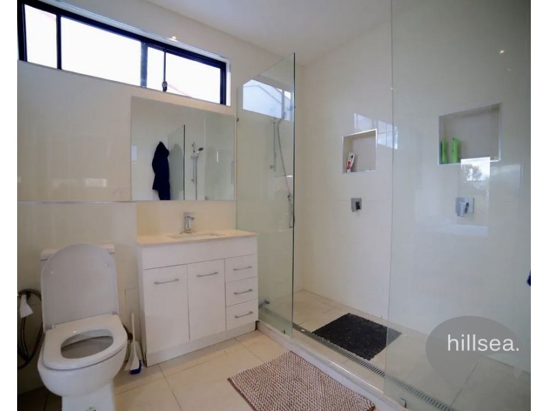 14 Vaggelas Crescent, Biggera Waters QLD 4216