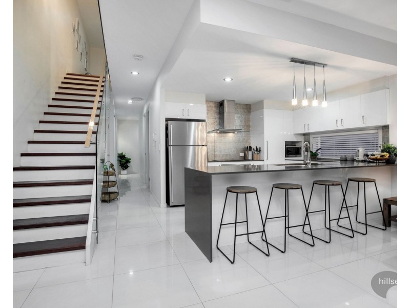 2/21 Scoter Avenue, Paradise Point QLD 4216