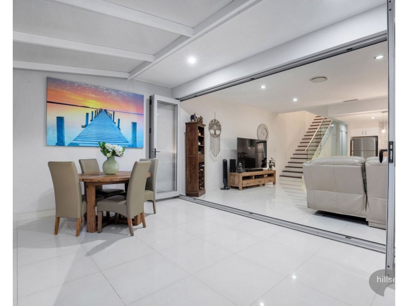 2/21 Scoter Avenue, Paradise Point QLD 4216