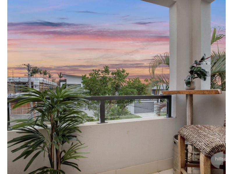 2/21 Scoter Avenue, Paradise Point QLD 4216
