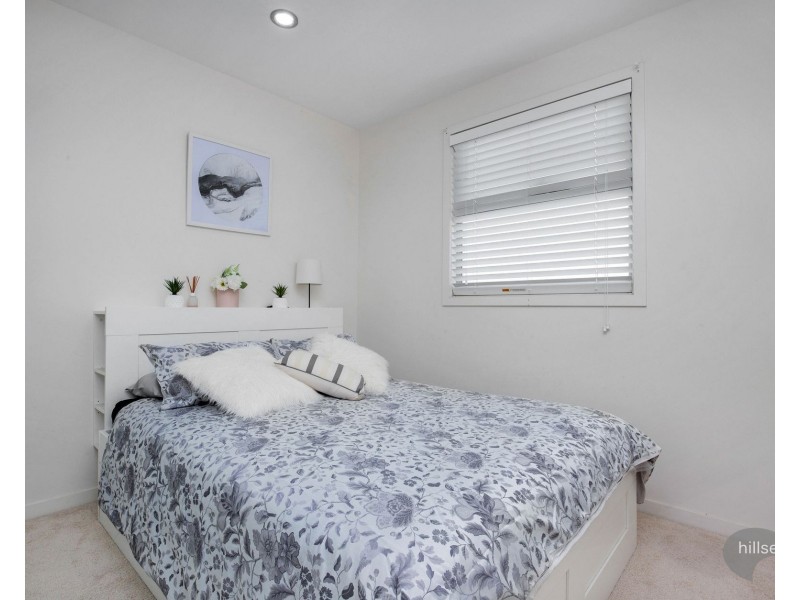 2/21 Scoter Avenue, Paradise Point QLD 4216
