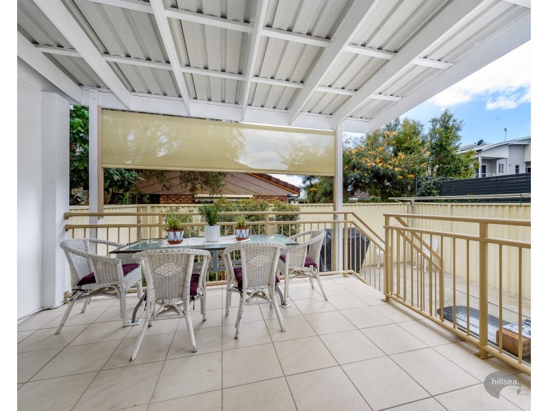 2/25 Teal Avenue, Paradise Point QLD 4216