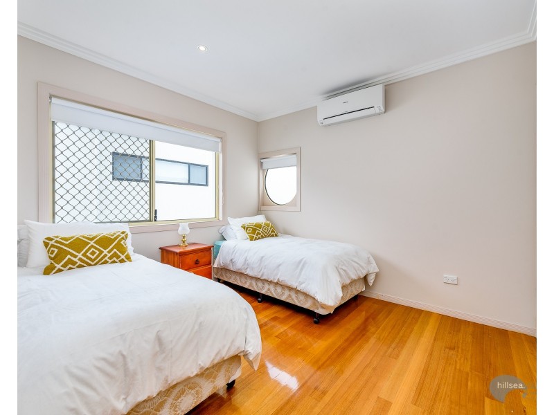 2/25 Teal Avenue, Paradise Point QLD 4216