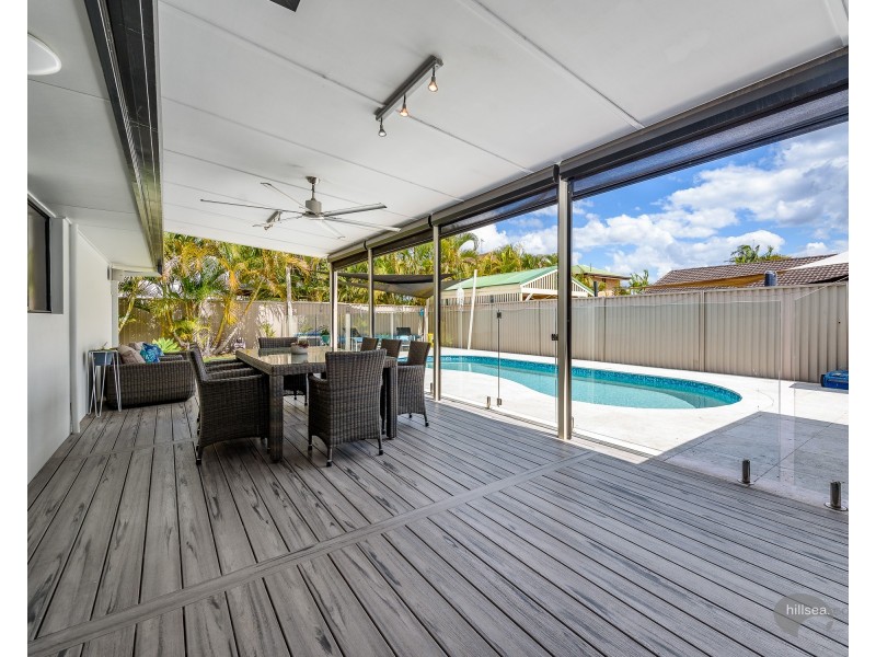 10 Tradewinds Avenue, Paradise Point QLD 4216