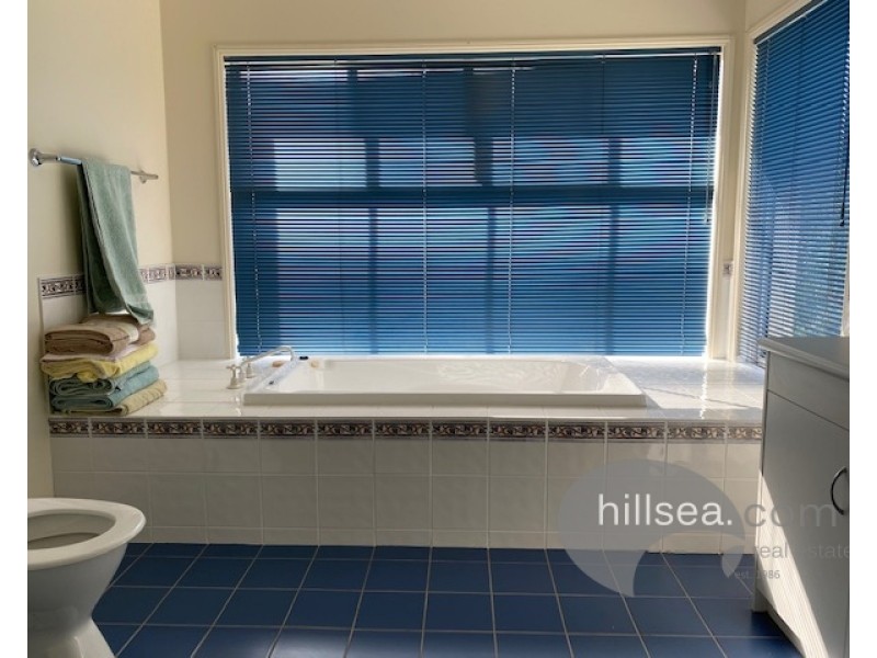 53 Ingles Circuit, Arundel QLD 4214