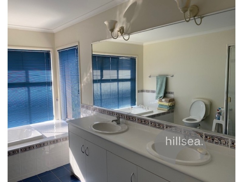 53 Ingles Circuit, Arundel QLD 4214