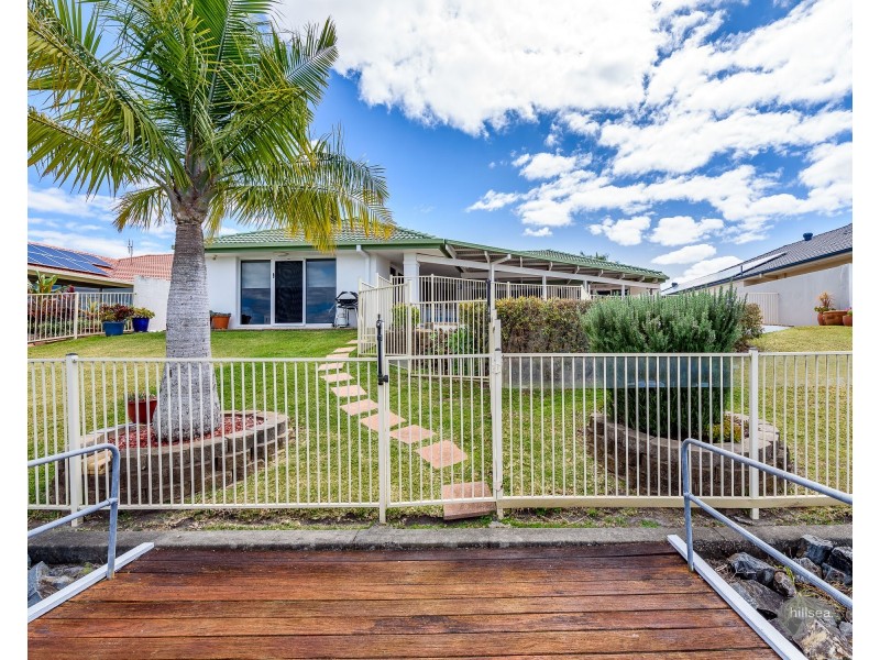 21 Glenwater Crescent, Helensvale QLD 4212