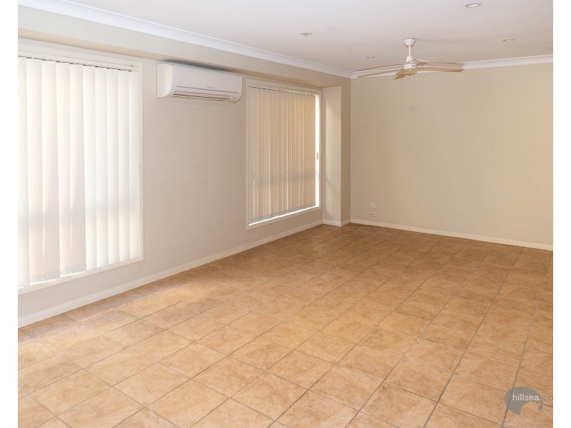 77 Tee Trees Boulevarde, Arundel QLD 4214