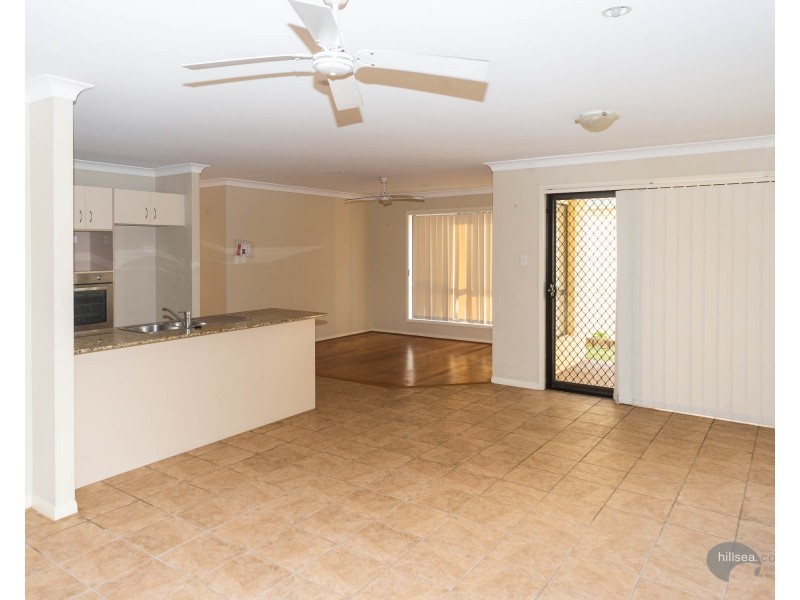 77 Tee Trees Boulevarde, Arundel QLD 4214