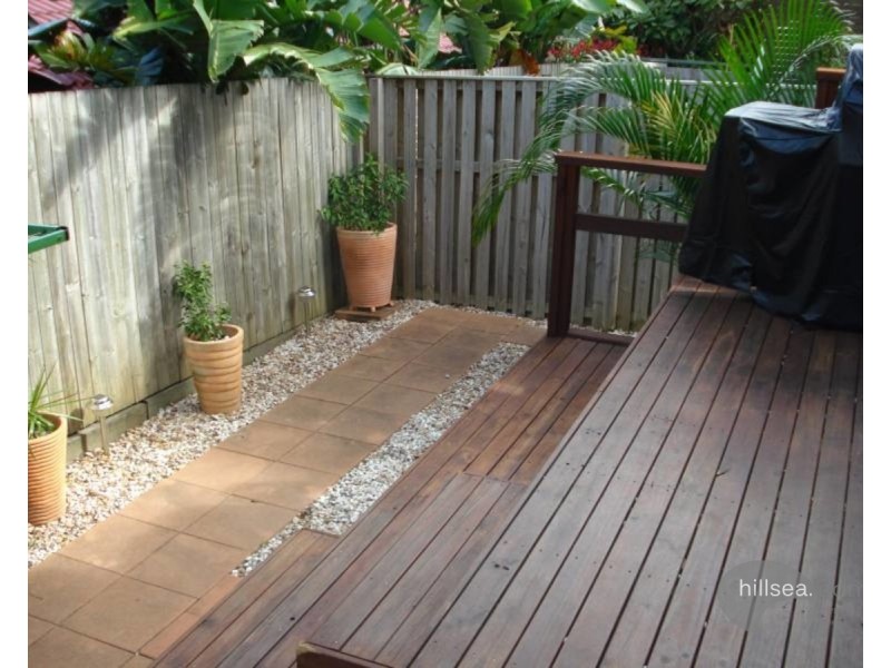 8/90 Pohlman Street, Southport QLD 4215