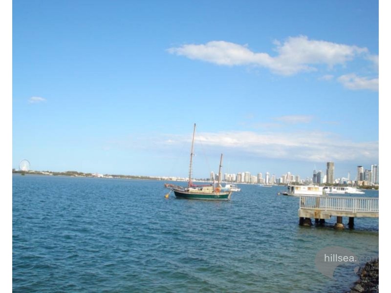 2/278 Marine Parade, Labrador QLD 4215