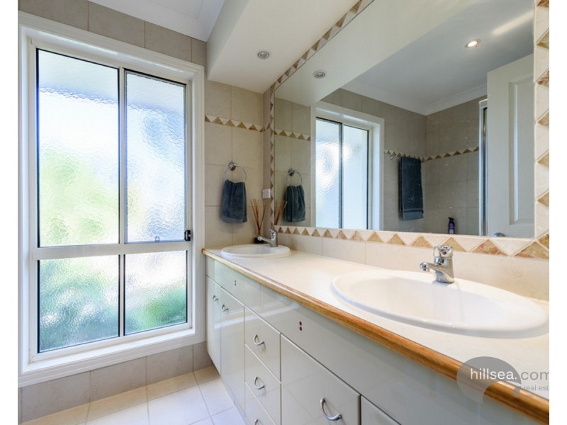 6/395 Pine Ridge Road, Runaway Bay QLD 4216