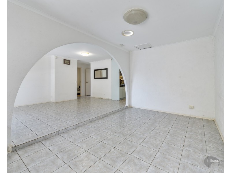 2/84 Botanical Drive, Labrador QLD 4215