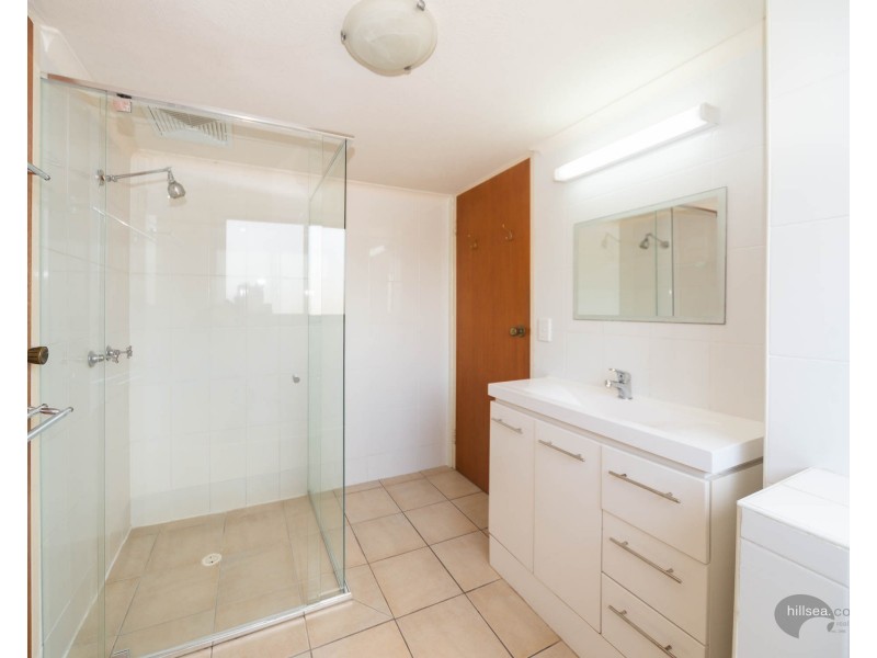 5/270 Marine Parade, Labrador QLD 4215