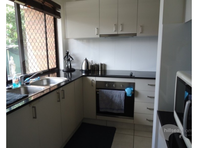 2/55 Morinda Way, Labrador QLD 4215