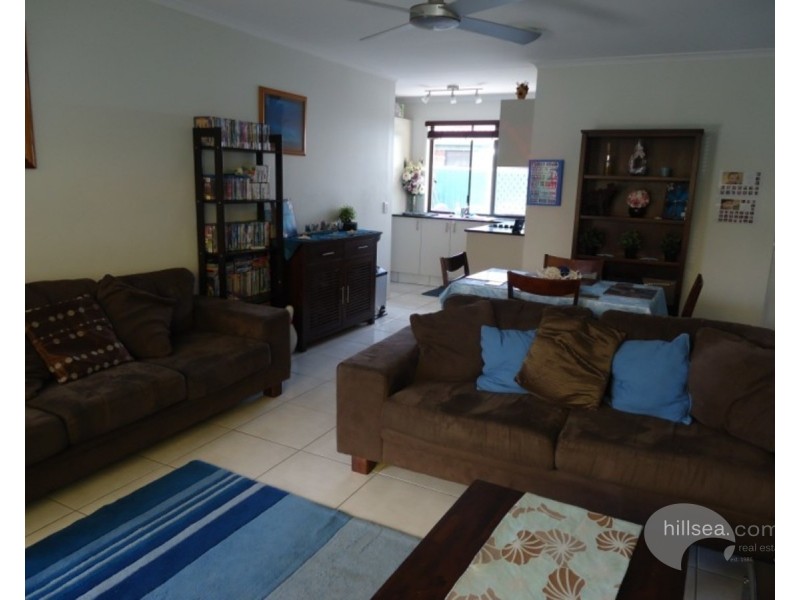 2/55 Morinda Way, Labrador QLD 4215