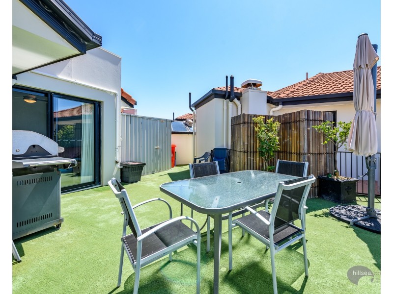 27/452 Marine Parade, Biggera Waters QLD 4216