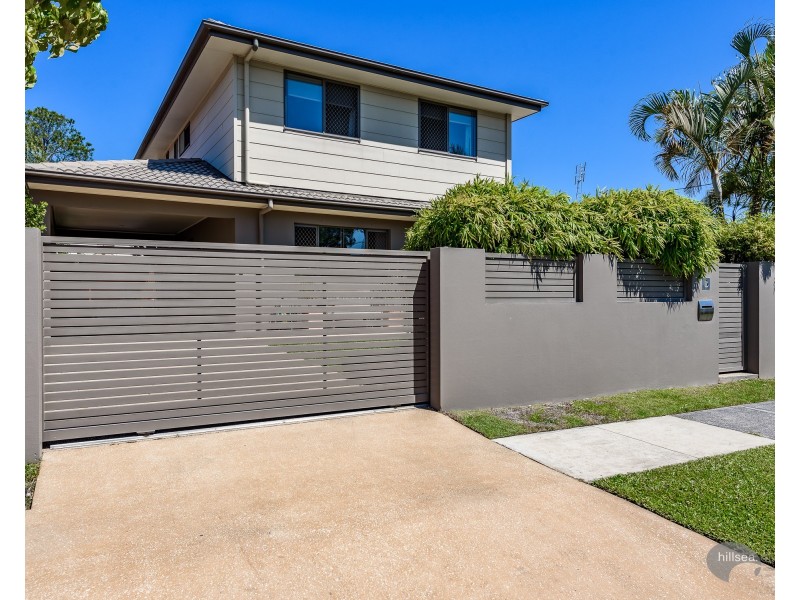 2/10 Neville Avenue, Southport QLD 4215