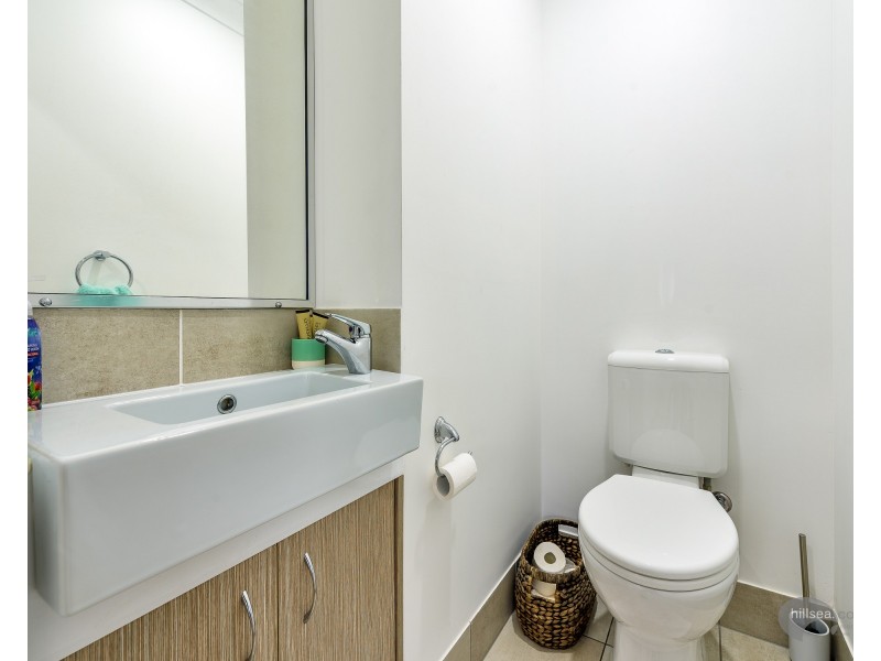 65 Coombe Avenue, Hope Island QLD 4212