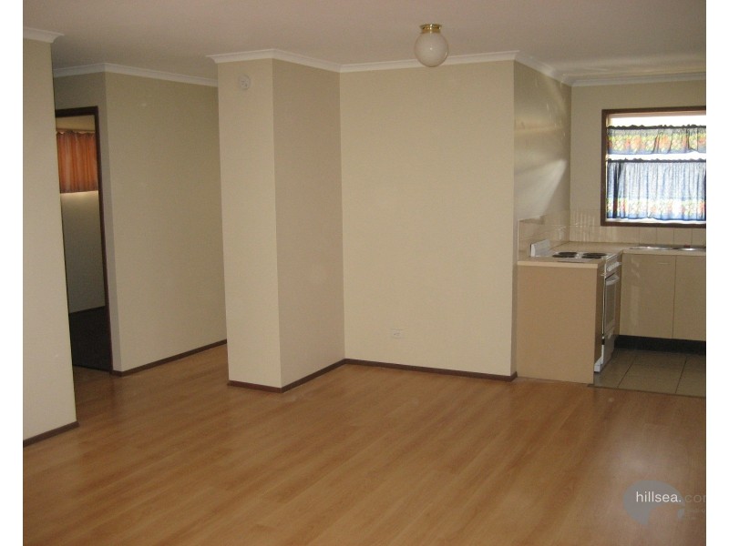 2/1 Jean Street, Labrador QLD 4215