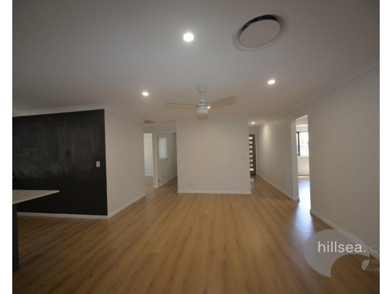 1/7 Robin Joy Close, Labrador QLD 4215