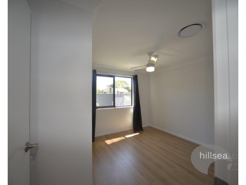 1/7 Robin Joy Close, Labrador QLD 4215