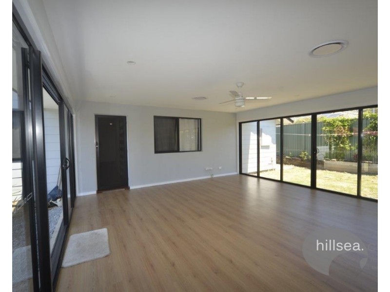 1/7 Robin Joy Close, Labrador QLD 4215