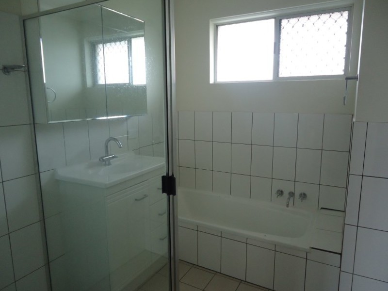 10/282 Marine Parade, Labrador QLD 4215