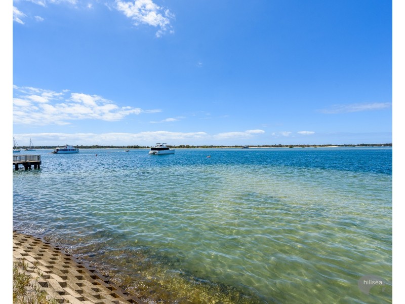 1/268 Marine Parade, Labrador QLD 4215