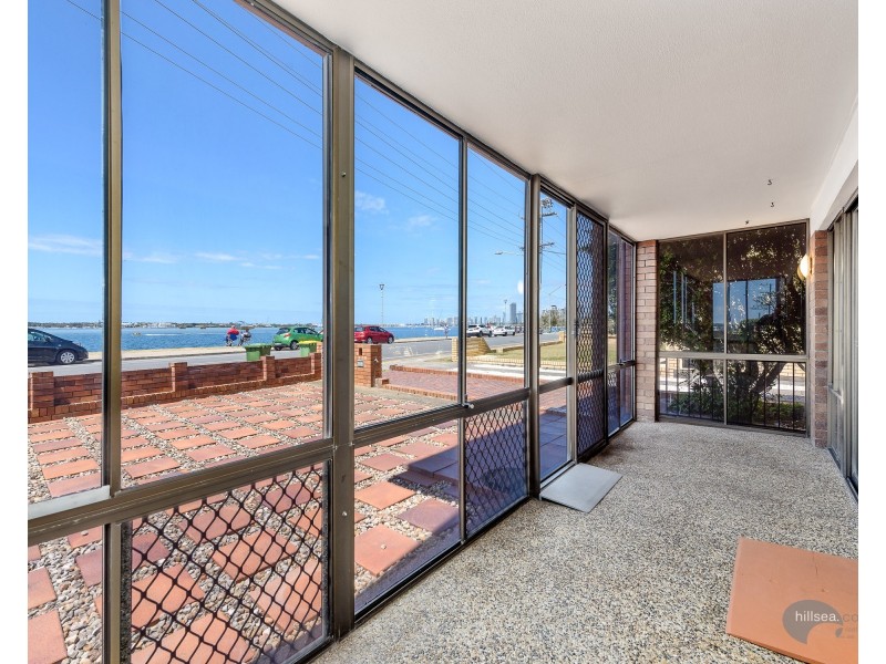 1/268 Marine Parade, Labrador QLD 4215