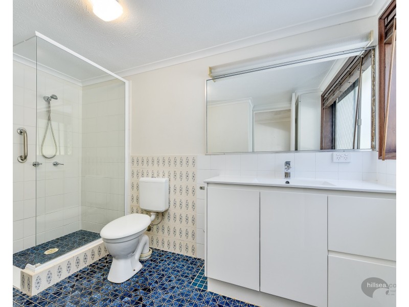 1/268 Marine Parade, Labrador QLD 4215