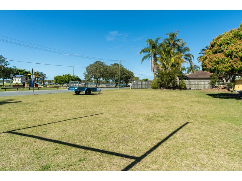69 Coombe Avenue, Hope Island QLD 4212