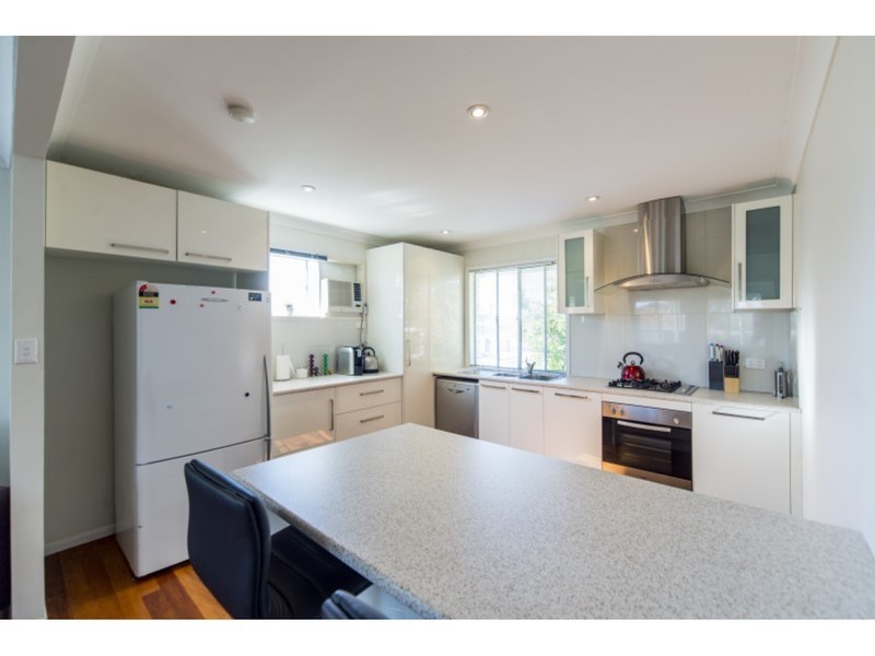 1/48 Government Road, Labrador QLD 4215