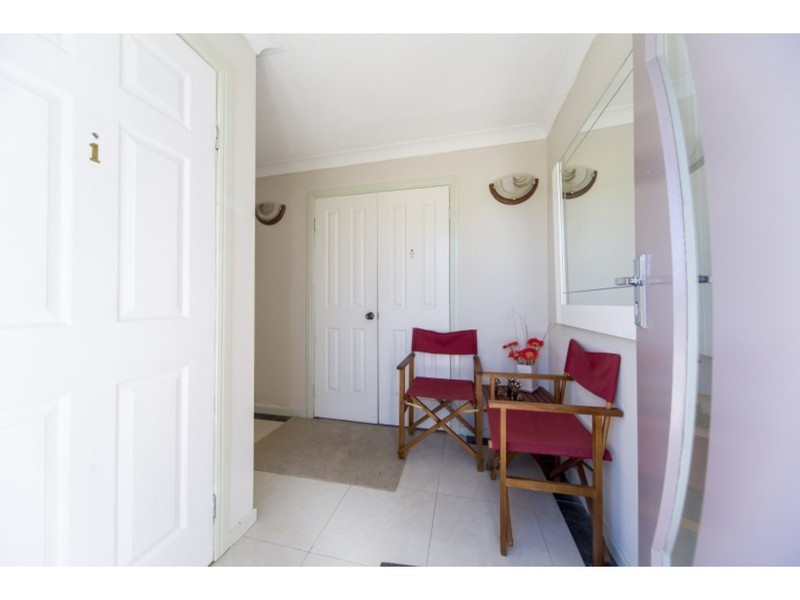 1/48 Government Road, Labrador QLD 4215