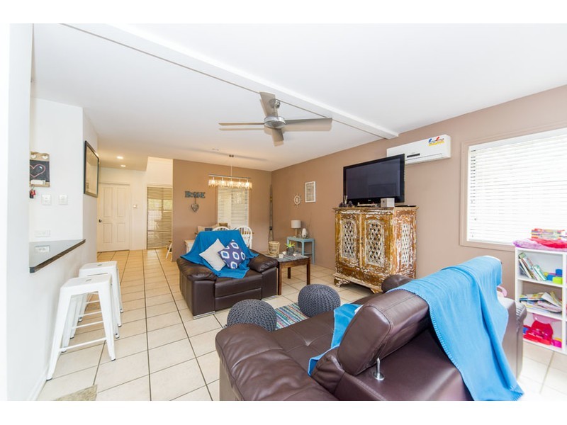 43 Ballybunyon Crescent, Hope Island QLD 4212