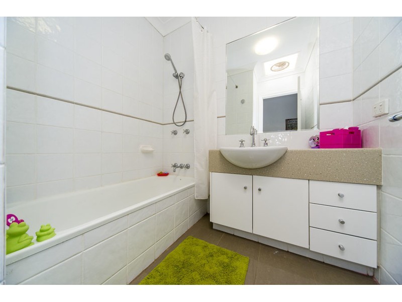 43 Ballybunyon Crescent, Hope Island QLD 4212