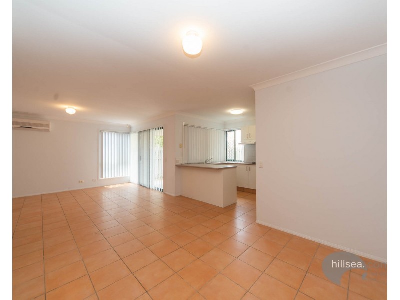8 Oxbridge Chase, Arundel QLD 4214