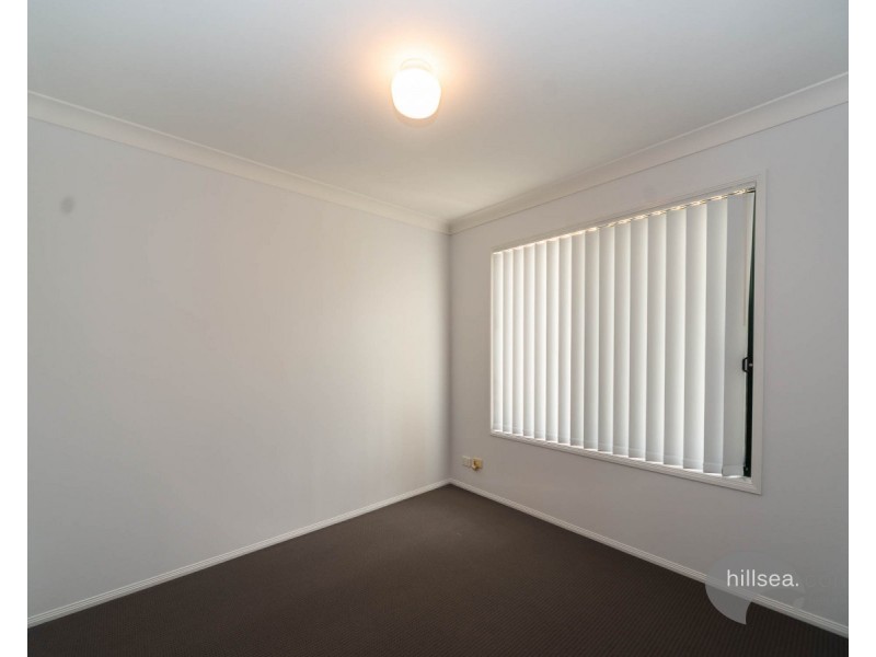 8 Oxbridge Chase, Arundel QLD 4214