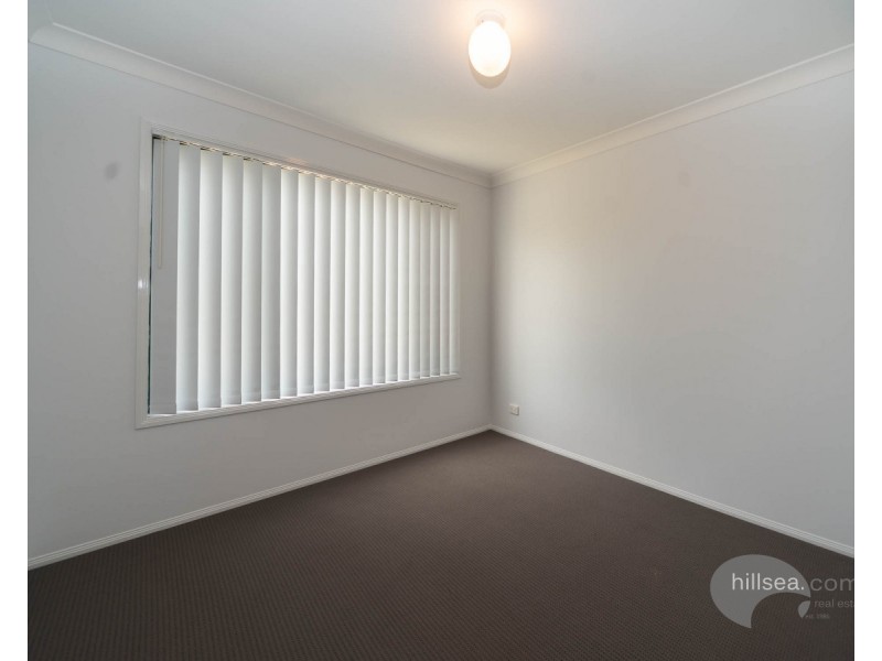 8 Oxbridge Chase, Arundel QLD 4214