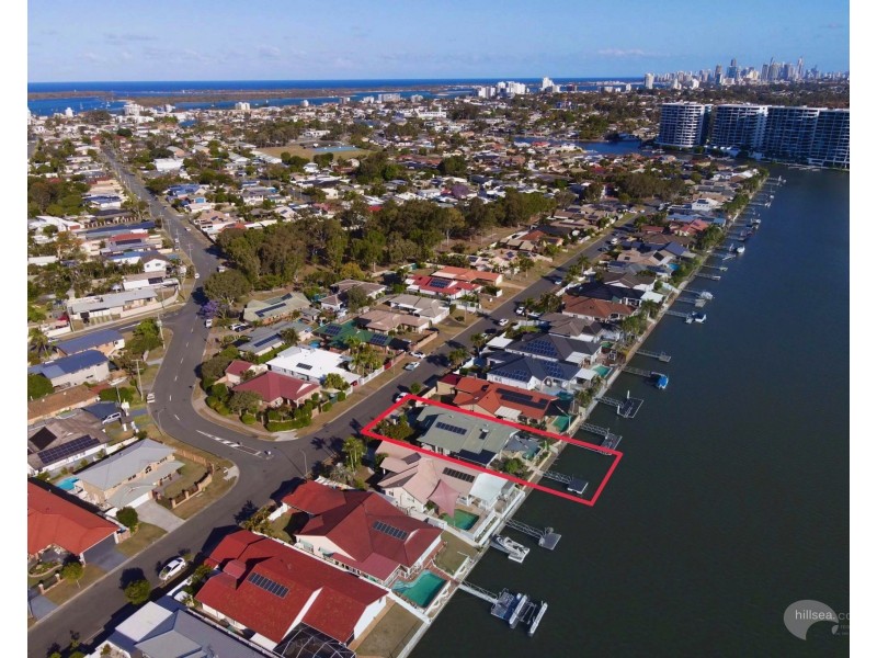 40 Anchorage Way, Biggera Waters QLD 4216