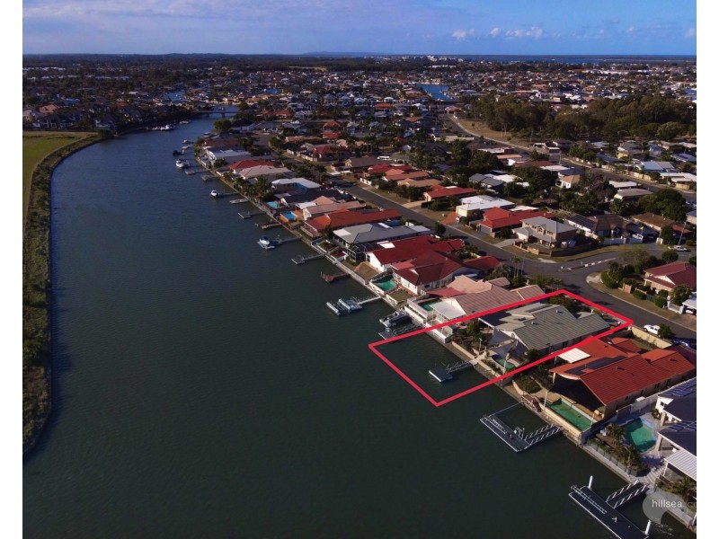 40 Anchorage Way, Biggera Waters QLD 4216