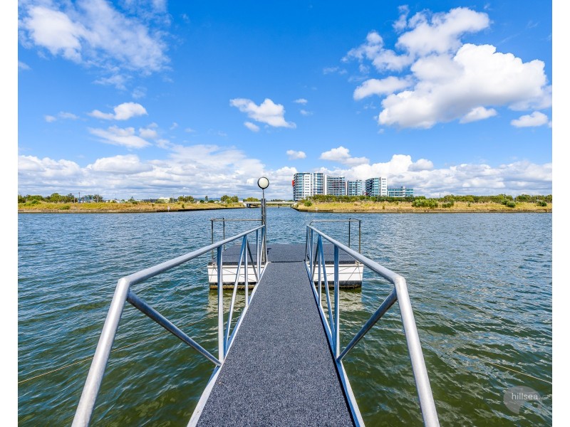 40 Anchorage Way, Biggera Waters QLD 4216