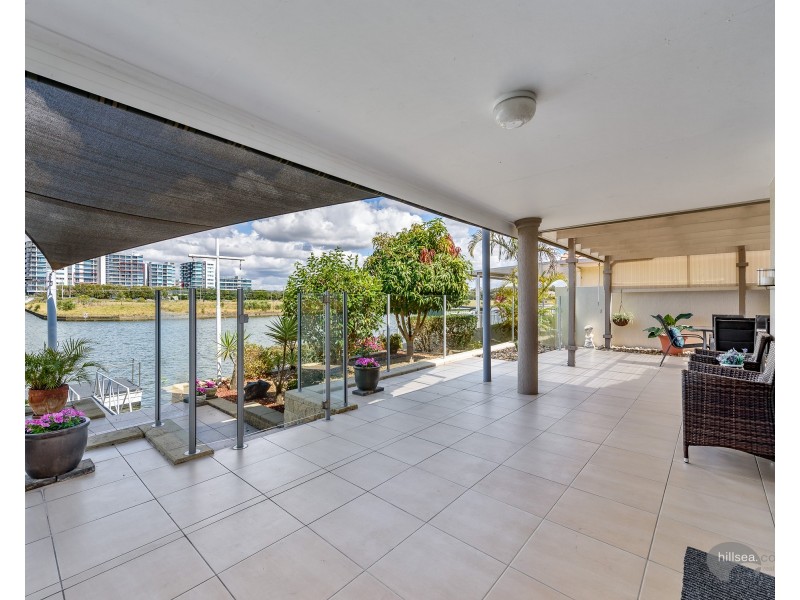 40 Anchorage Way, Biggera Waters QLD 4216