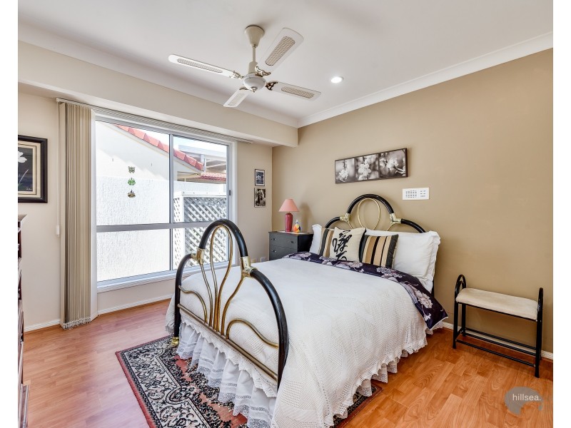 40 Anchorage Way, Biggera Waters QLD 4216