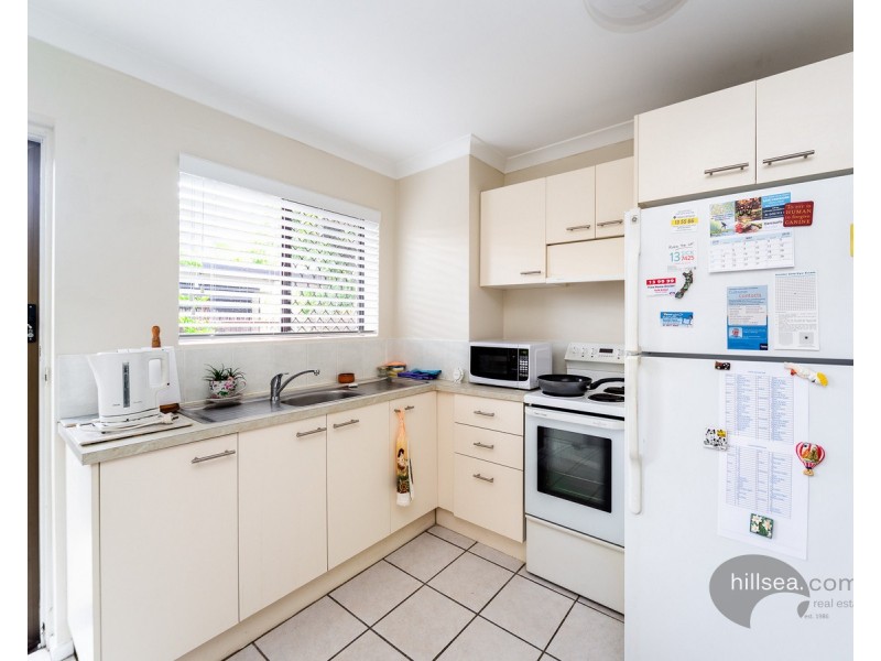 2/13 Baker Avenue, Labrador QLD 4215