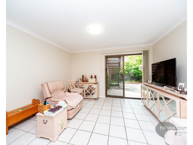 2/13 Baker Avenue, Labrador QLD 4215