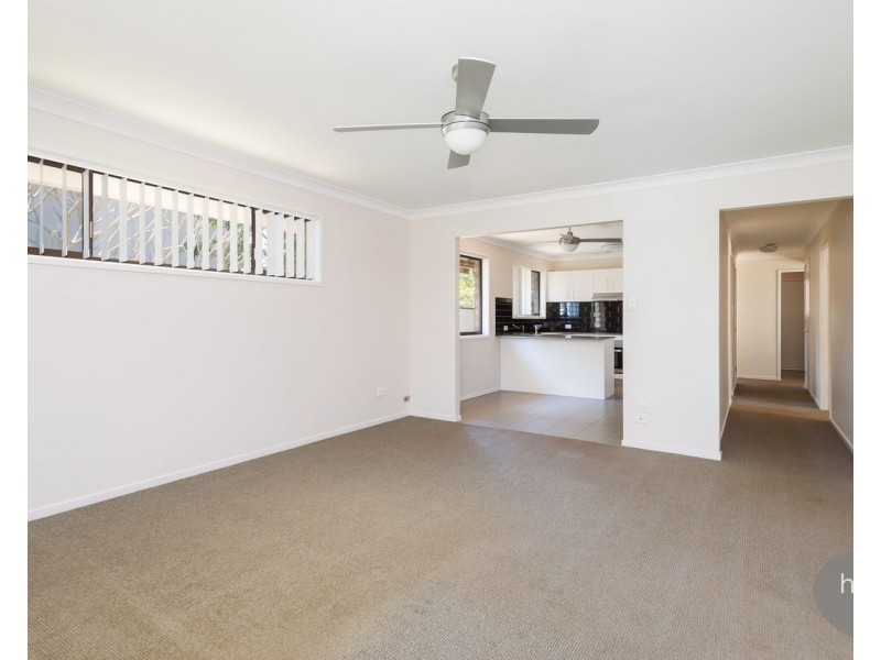 145 Oxley Drive, Hollywell QLD 4216